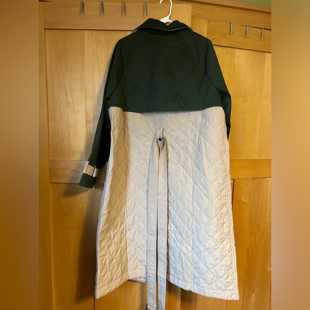 Ann Taylor Quilted Tan and Green Coat with Belt - Picture 7 of 8